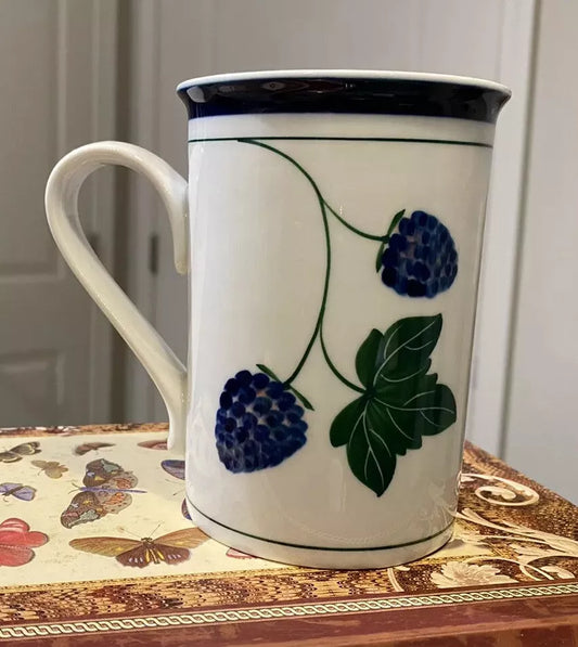 Dansk Berries Porcelain White Coffee Mug Tea Cup Blackberries 10 Oz