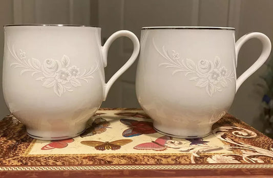 Set of Two White Floral Sango China Cantata 6202 Japan 3/8"d x 3 1/8"h Coffee Tea Cups